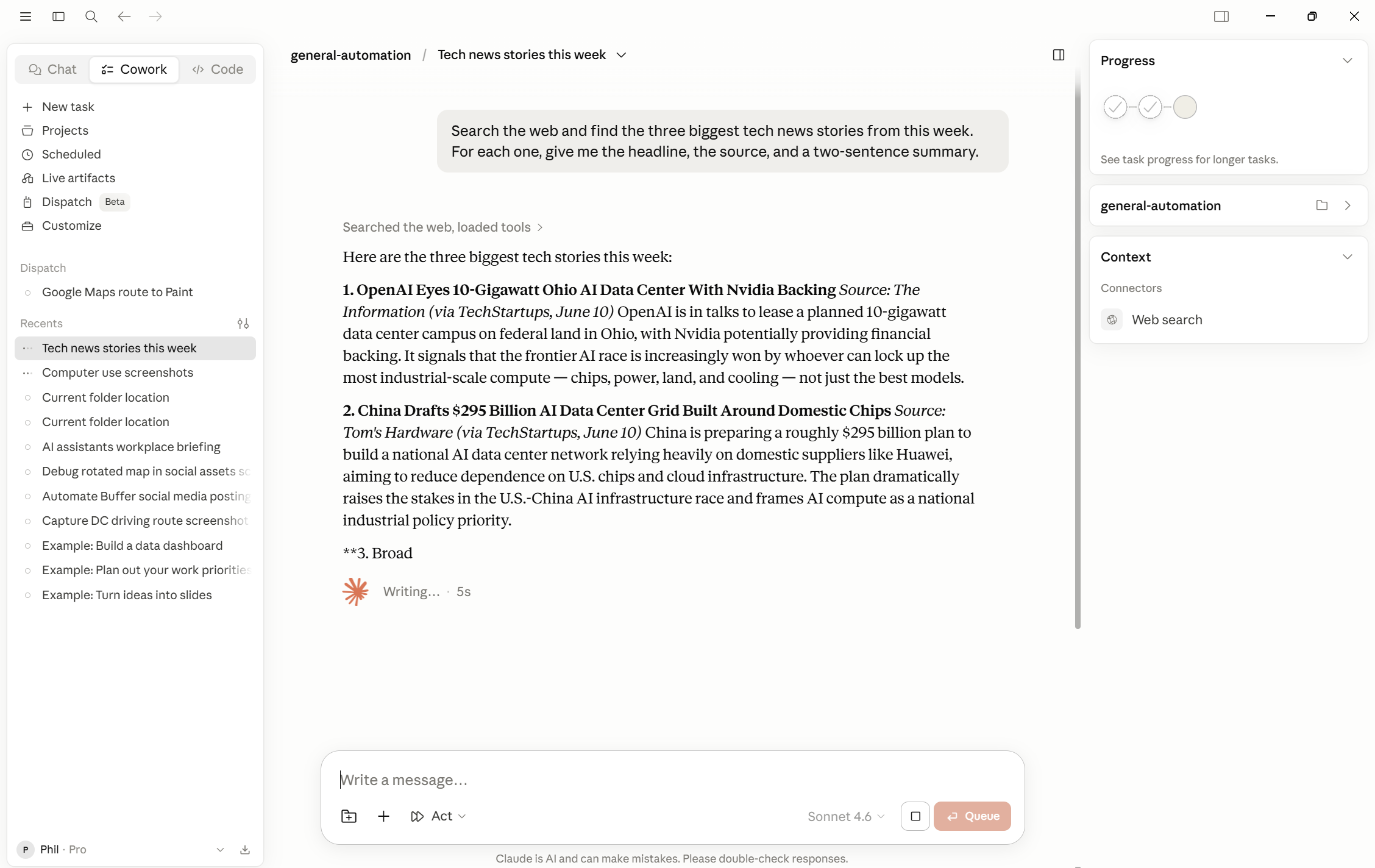 Un compito Cowork che combina un file locale con ricerca web in tempo reale, mostrando il briefing combinato e il risultato